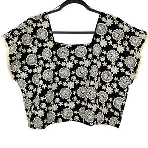 Tuckernuck Hyacinth House Vivienne Eyelet Blouse Womens Medium Black Floral